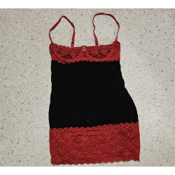 Brustfreies Spitzenkleid in...