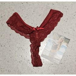 Dunkelroter Spitzentanga...